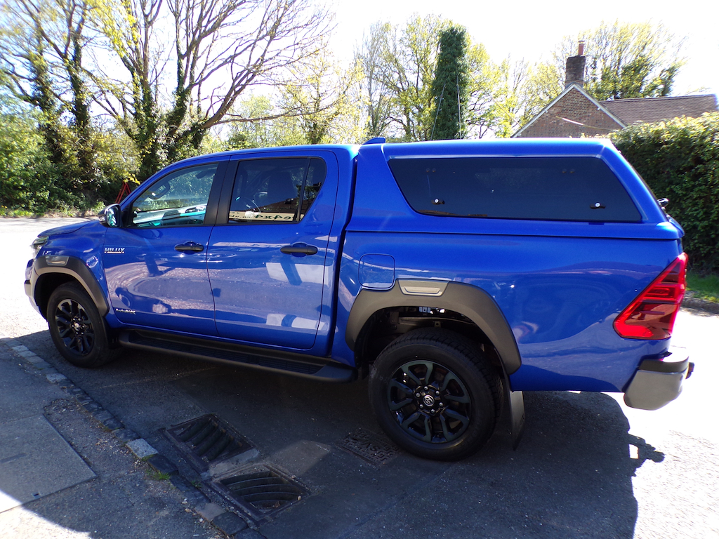 Toyota HILUX 2.8 D-4d Invincible X Pickup Double Cab FT73MXW Blue #3