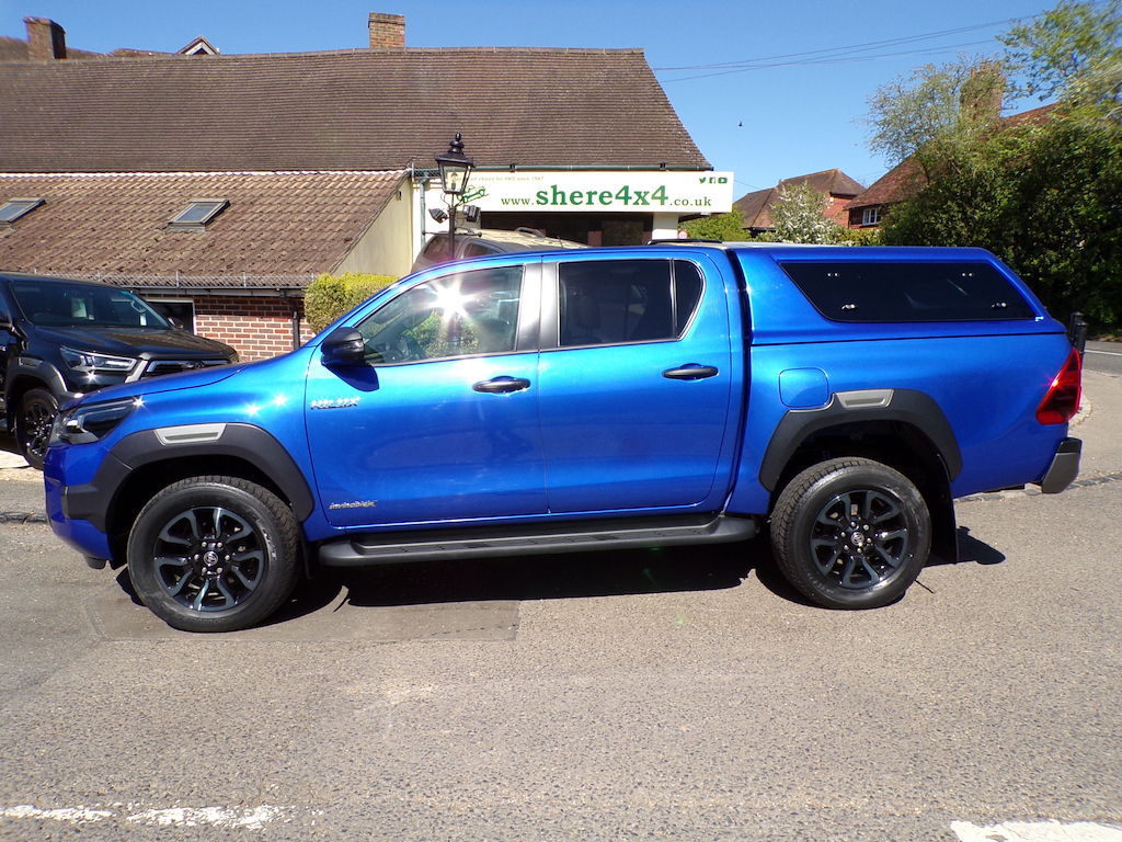 Toyota HILUX 2.8 D-4d Invincible X Pickup Double Cab FT73MXW Blue #5