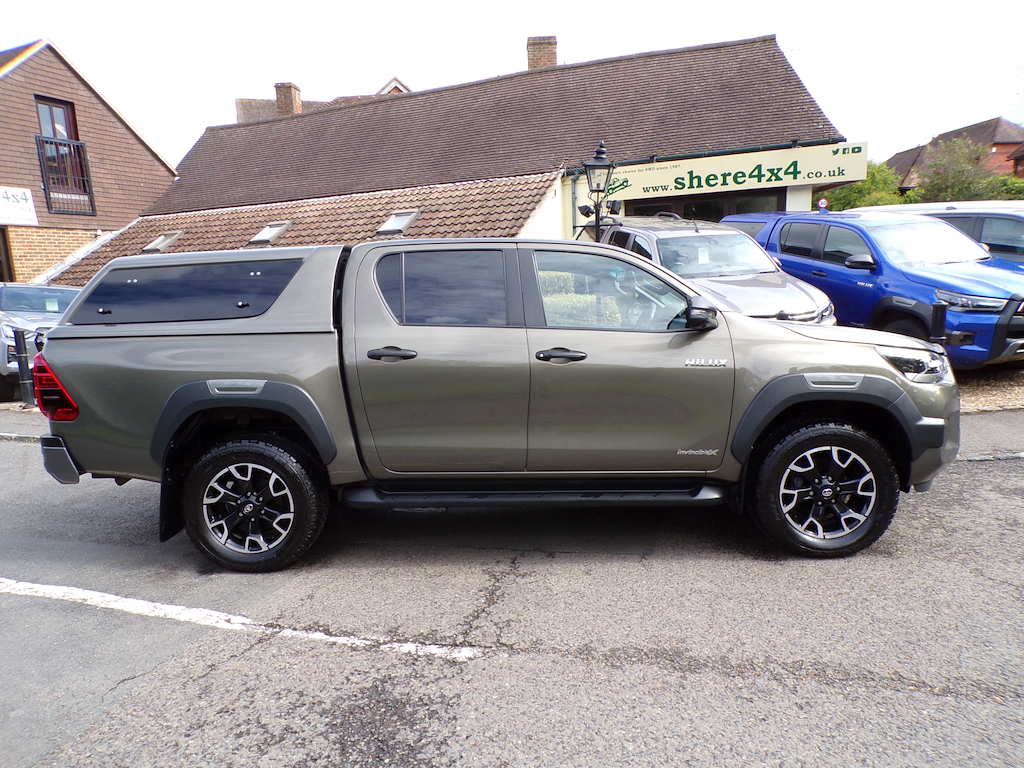 Toyota HILUX 2.8 D-4d Invincible X Pickup Double Cab WR23XBF Brown #5