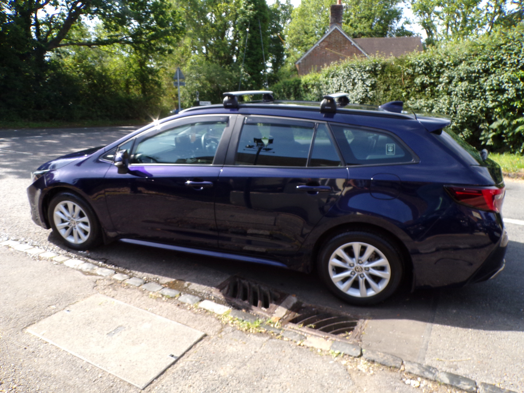 Toyota Corolla 1.8 Vvt-h Icon Touring Sports Hybrid-au HD24CCE Blue #3