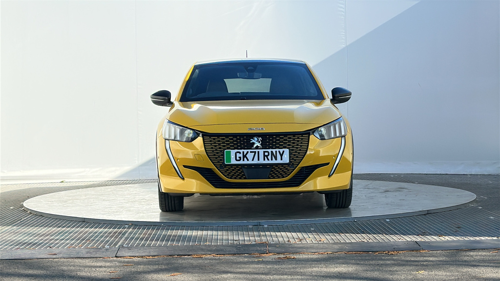 Peugeot e-208 50Kwh Gt Hatchback 136 Ps GK71RNY Yellow #3