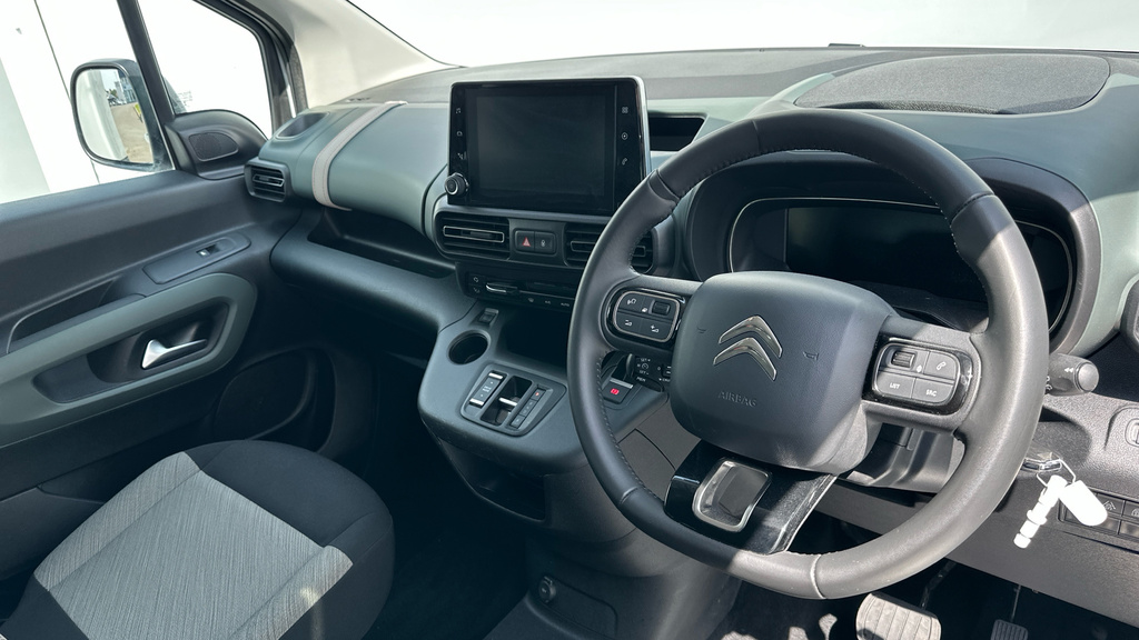 Citroen e-Berlingo 50Kwh Flair Xtr M Mpv 7.4Kw Cha White #2