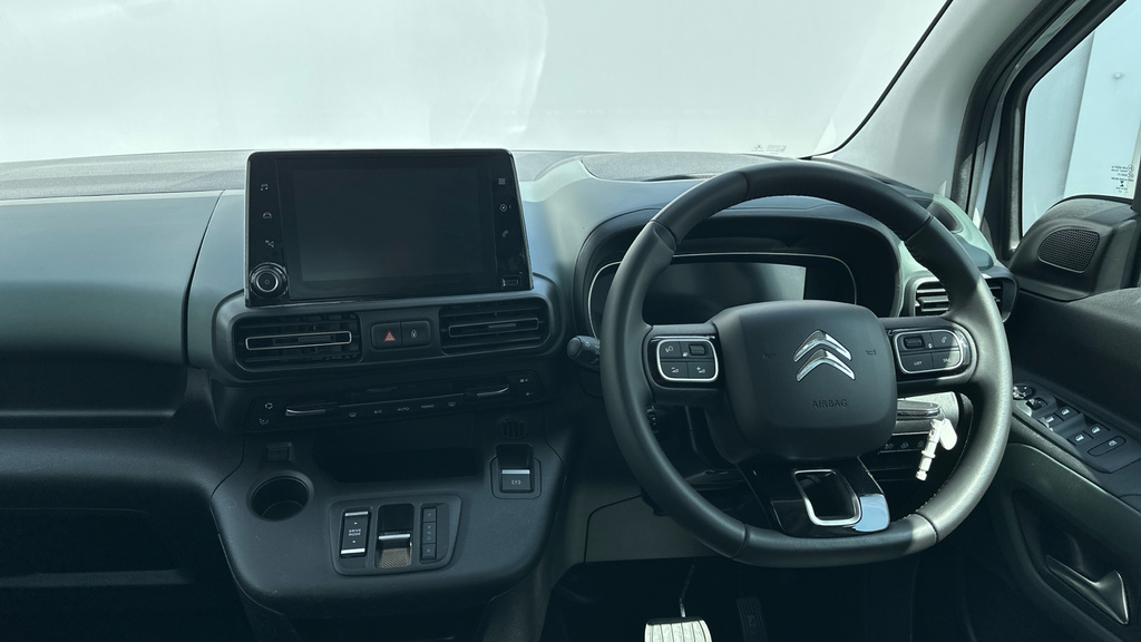 Citroen e-Berlingo 50Kwh Flair Xtr M Mpv 7.4Kw Cha White #4