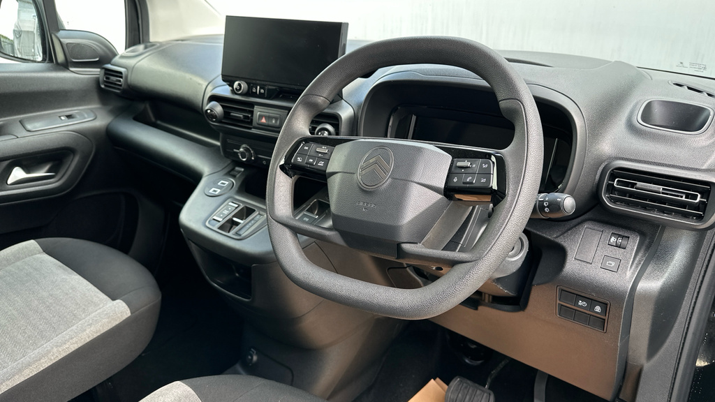 Citroen e-Berlingo 52Kwh Plus XL Mpv 7.4Kw Charger ND74CVR  #2