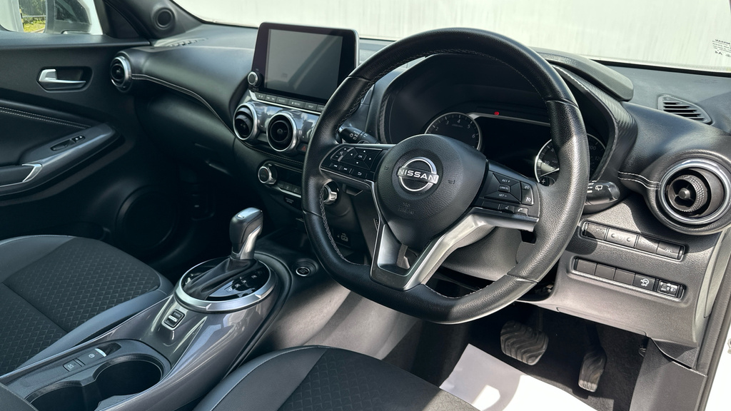 Nissan Juke 1.0 Dig-t N-connecta Suv Dct Euro PL23NBB White #2