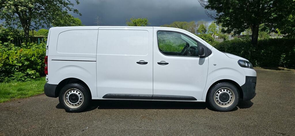 Citroen Dispatch 1.5 Bluehdi 1000 Enterprise Edition M Panel Van 6D BT23EHN White #2