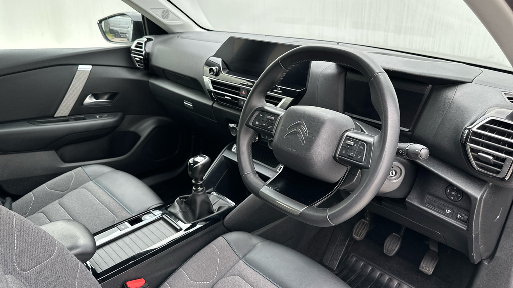 Citroen C4 1.2 Puretech Plus Hatchback Euro FT73NYO Black #2