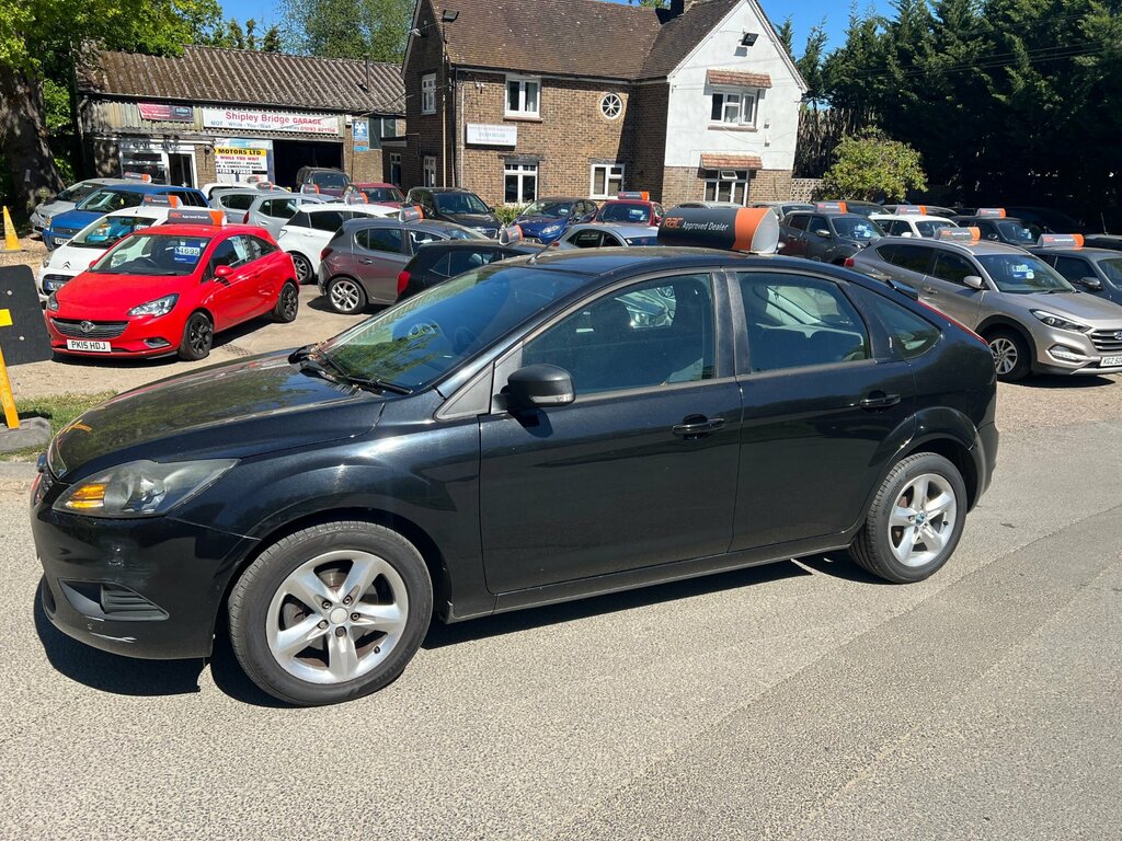 Ford Focus 1.6 Zetec Hatchback 161 Gkm, 9 Black