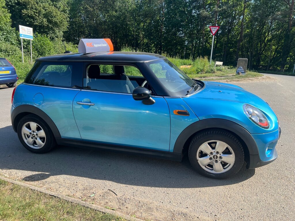 Mini Hatch 1.5 Cooper Hatchback Euro 6 Ss BN15VEA Blue #3