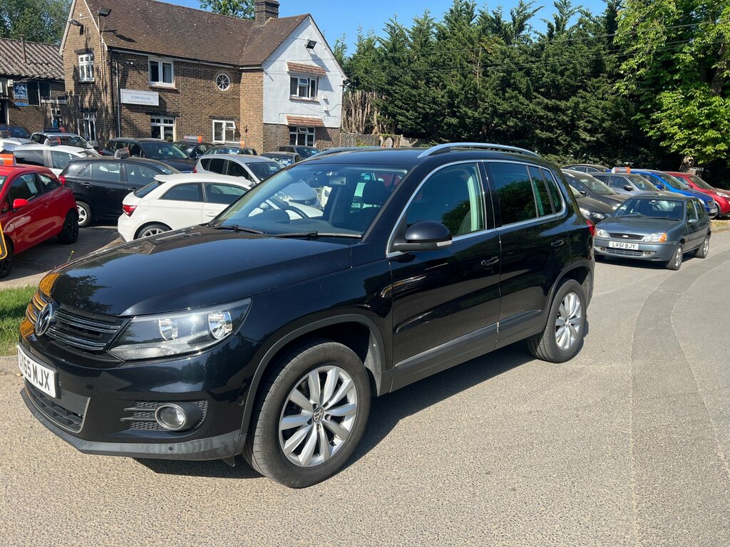 Volkswagen Tiguan 2.0 Tdi Bluemotion Tech Match Suv Dsg 4 Black