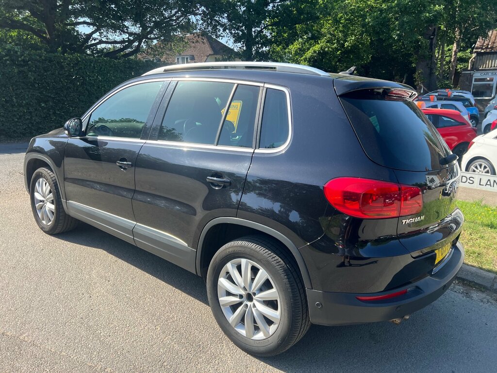 Volkswagen Tiguan 2.0 Tdi Bluemotion Tech Match Suv Dsg 4 GY65MJX Black #3