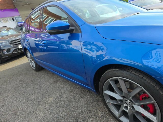 Skoda Octavia Tdi Vrs Estate Blue #3