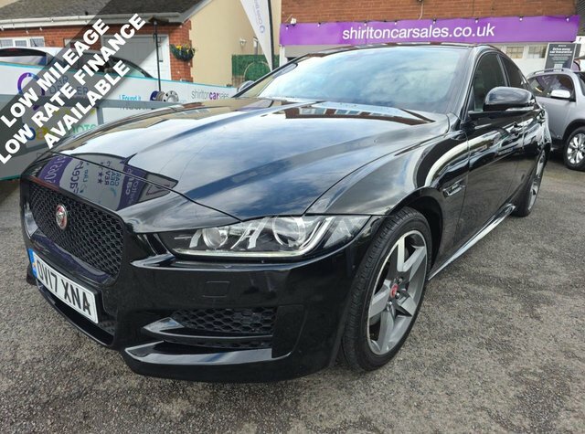 Jaguar XE R-sport Saloon Black