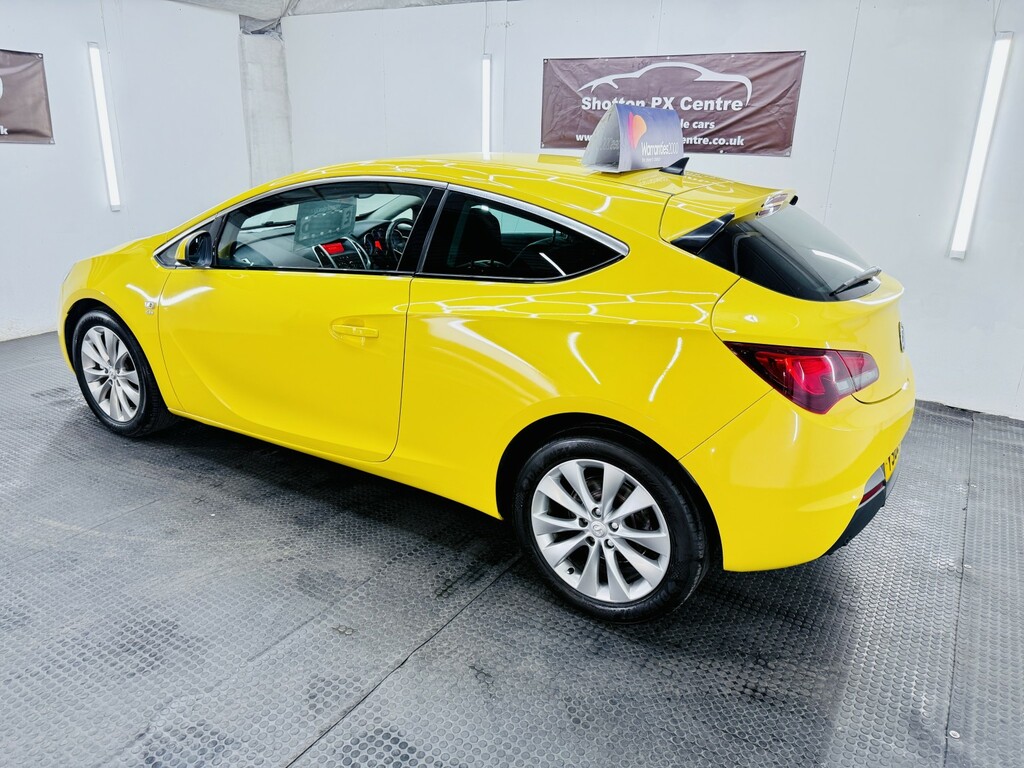 Vauxhall Astra GTC 1.4 T Sri Yellow #3