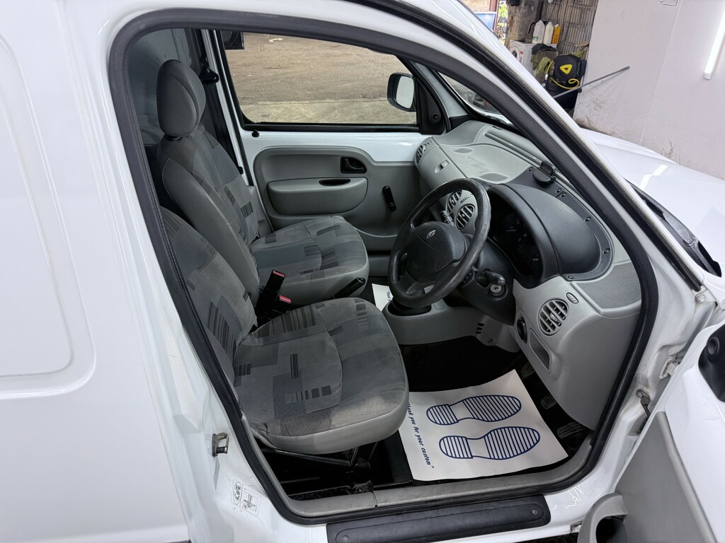Renault Kangoo Authentique Dci 5-Door Grey #13