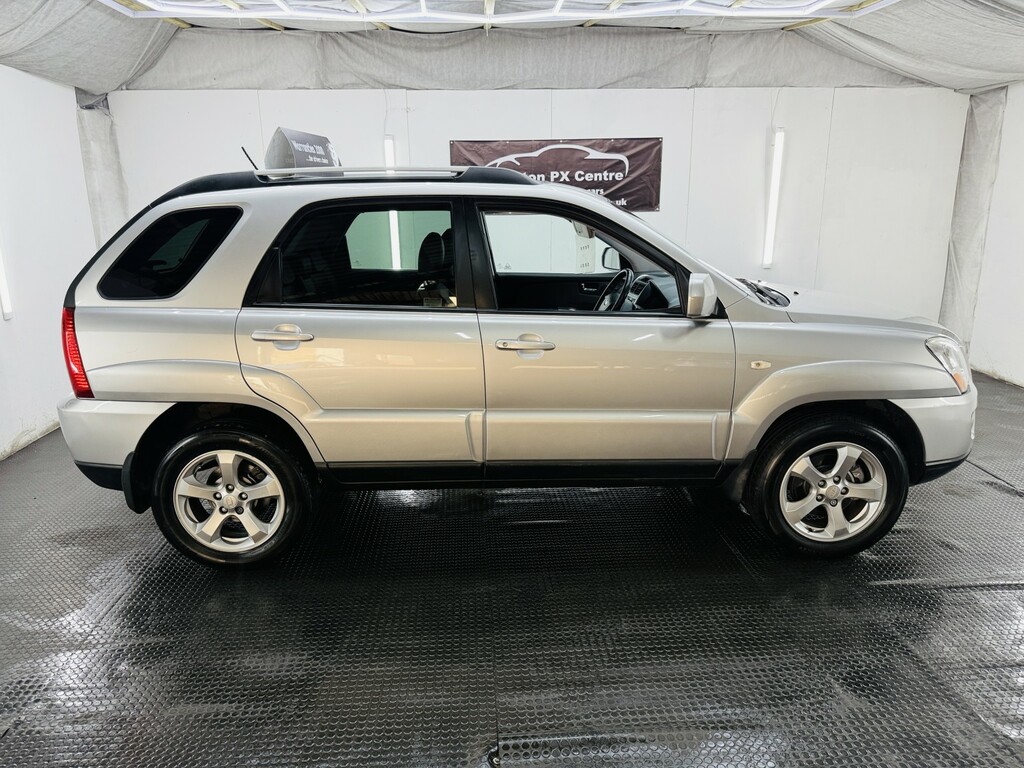 Kia Sportage Xe Black #10