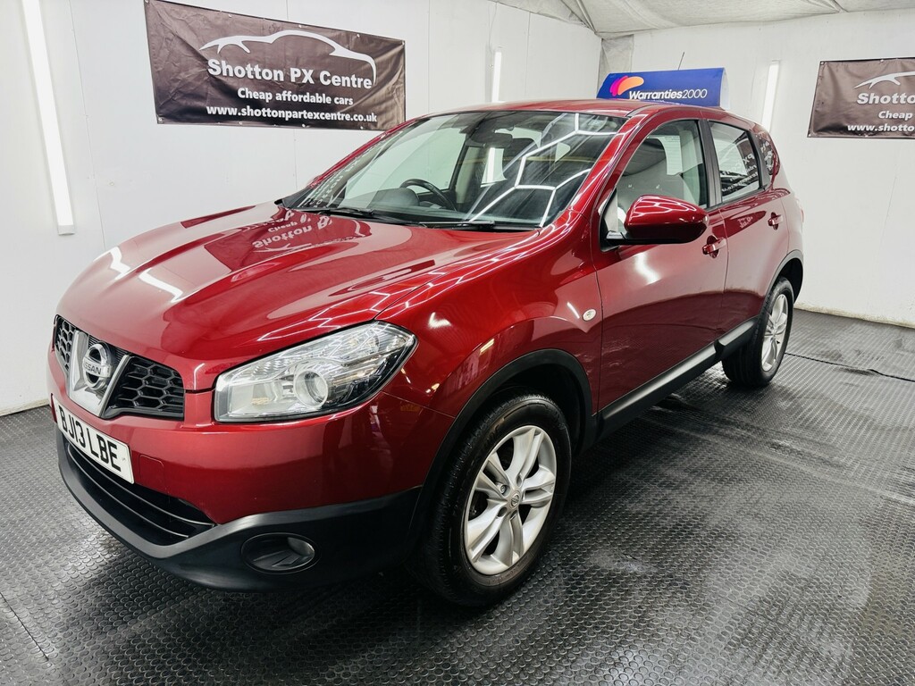 Nissan Qashqai 1.6 Acenta Red