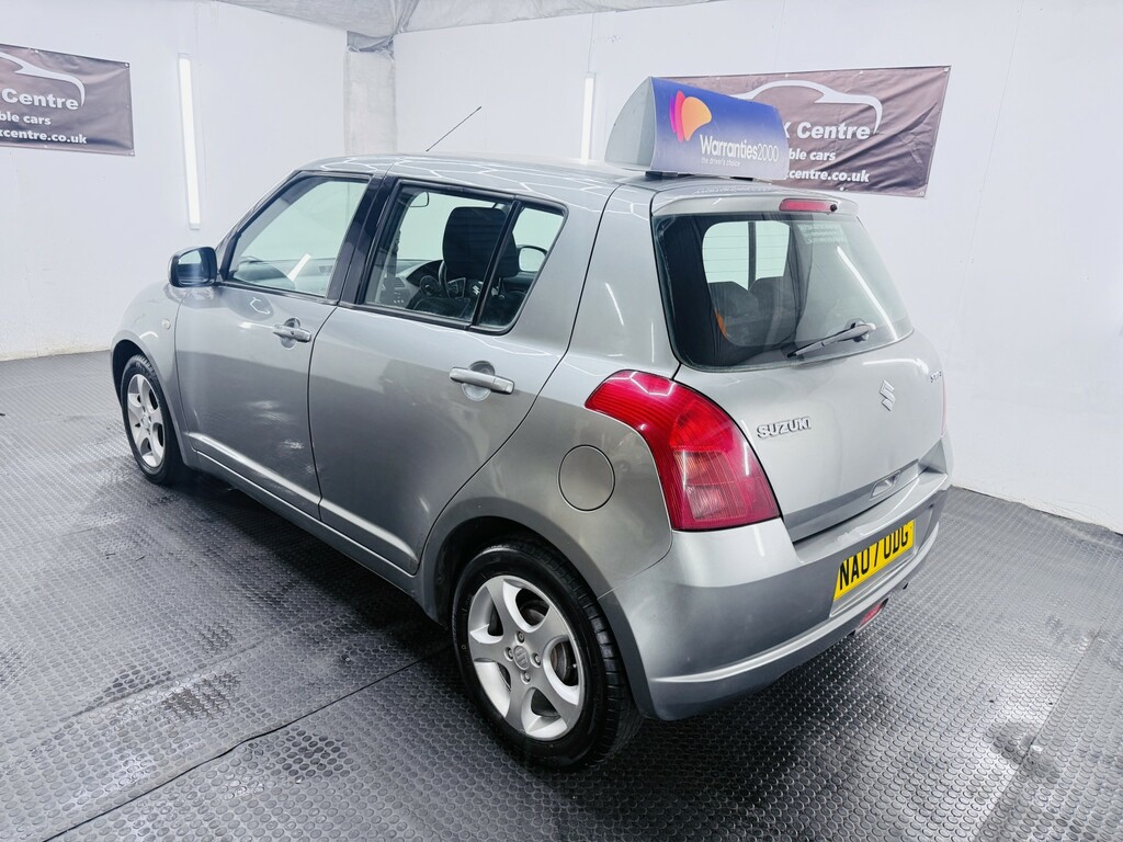 Suzuki Swift 1.3 Attitude Hatchback Blue #4