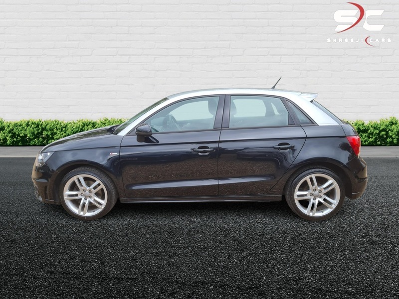 Audi A1 Sportback Tfsi S Line LO13HNV Black #5
