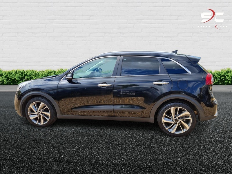 Kia Niro First Edition Black #3
