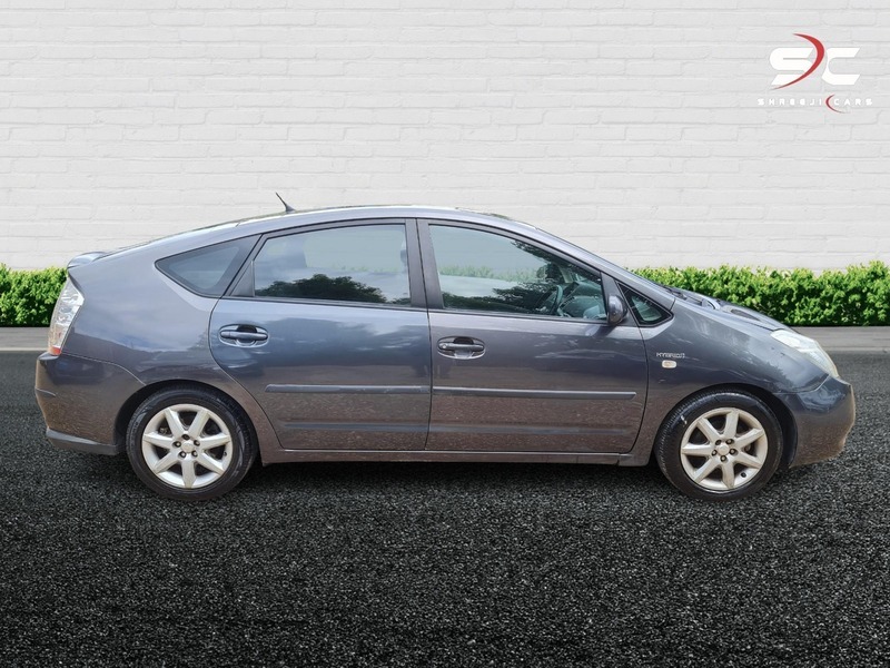 Toyota Prius Vvt-i T Spirit Grey #3