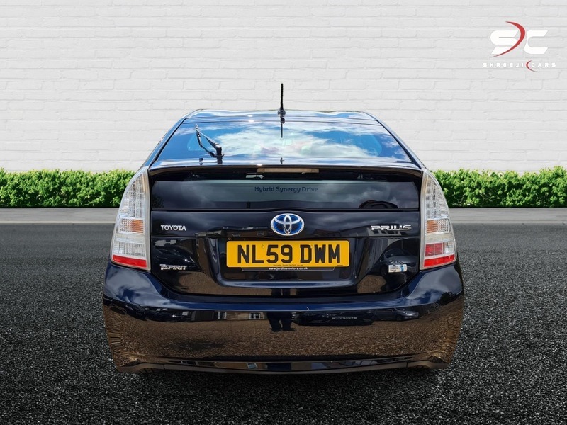 Toyota Prius T3 Black #8