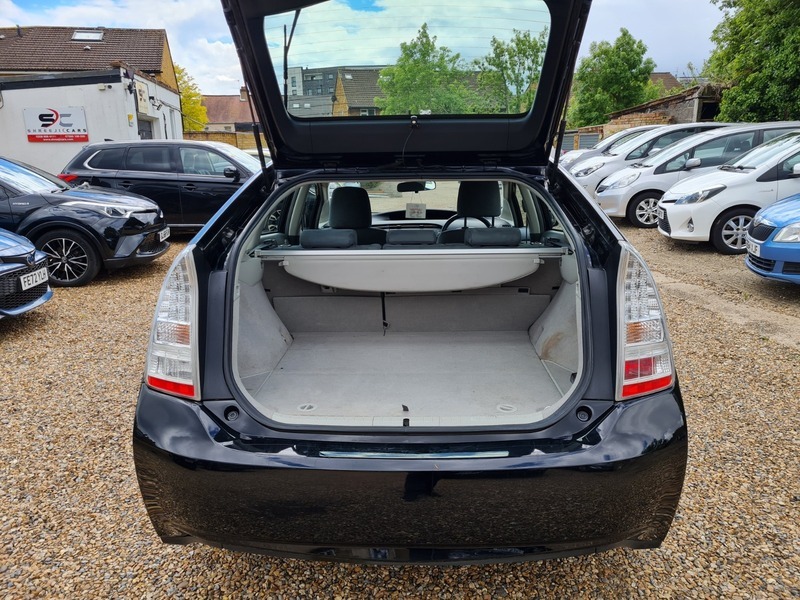 Toyota Prius T3 Black #9
