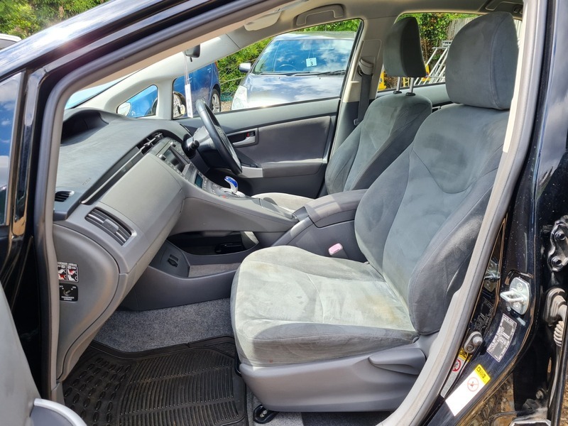 Toyota Prius T3 Black #24