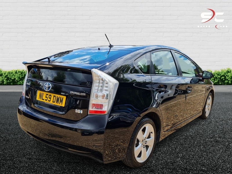 Toyota Prius Vvt-i T Spirit Black #3