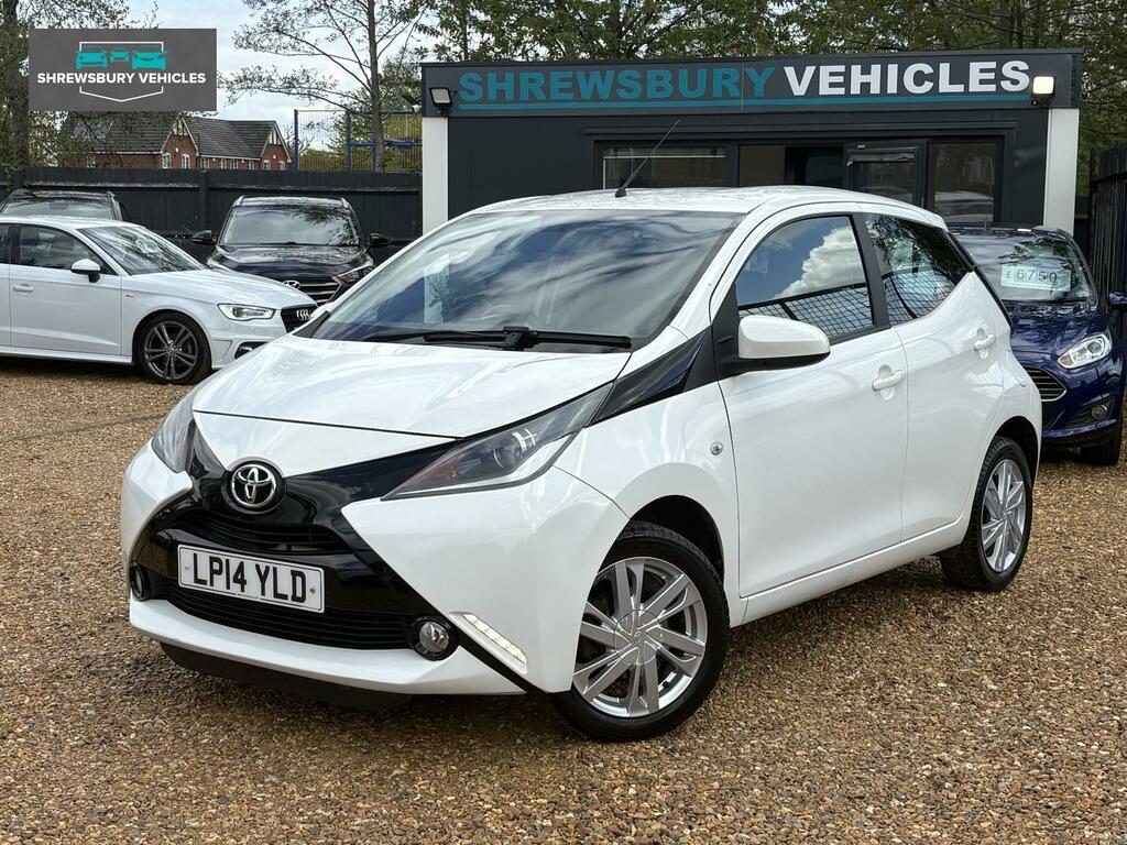 Toyota Aygo 1.0 Vvt-i X-pression Hatchback E LP14YLD White #3