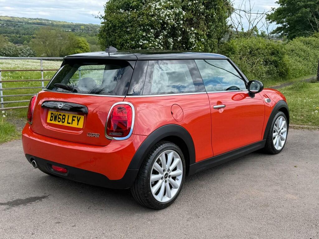 Mini Hatch Hatchback 1.5 Cooper Classic Euro 6 Ss 201 BW68LFY Orange #2