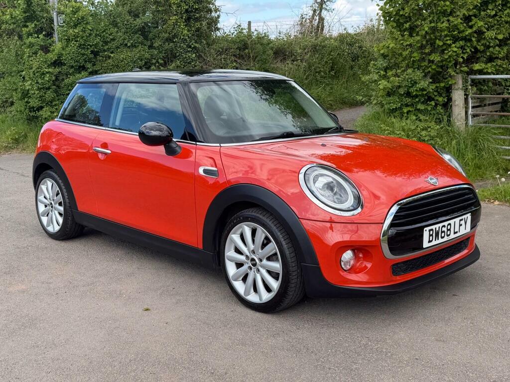 Mini Hatch Hatchback 1.5 Cooper Classic Euro 6 Ss 201 Orange