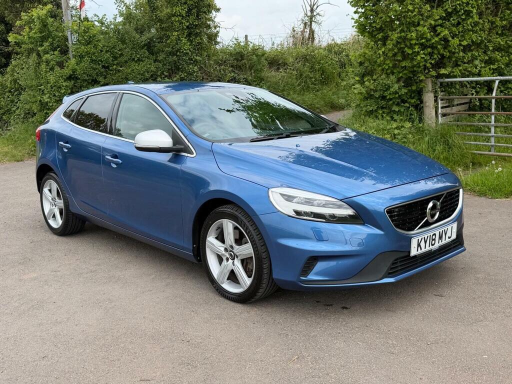 Volvo V40 Hatchback 1.5 T3 R-design Euro 6 Ss 2 Blue