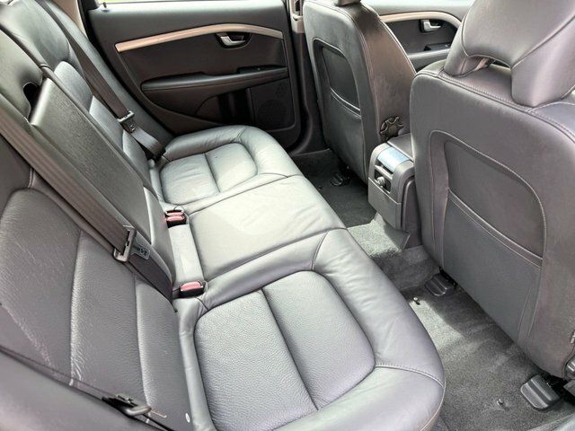 Volvo V70 2013 2.4 D5 Se Estate Geartronic Euro 5 Black #6