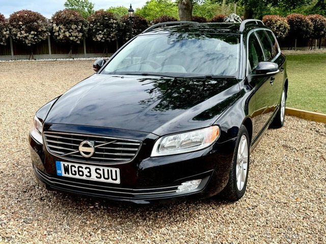 Volvo V70 2013 2.4 D5 Se Estate Geartronic Euro 5 Black