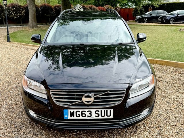 Volvo V70 2013 2.4 D5 Se Estate Geartronic Euro 5 Black #4