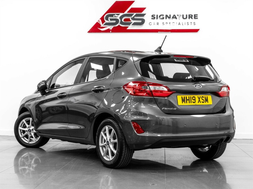 Ford Fiesta Hatchback MH19XSM Grey #4