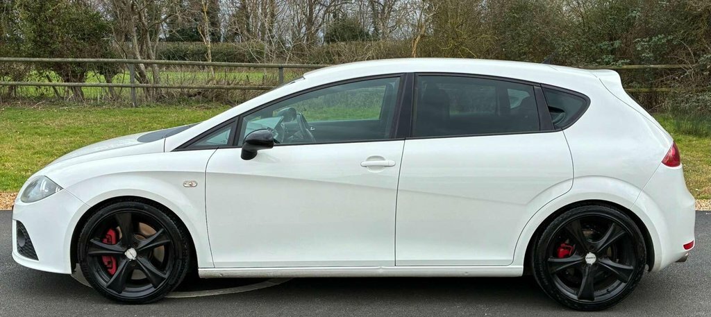 Seat Leon For Sale In Bedford KY58KMJ White #5