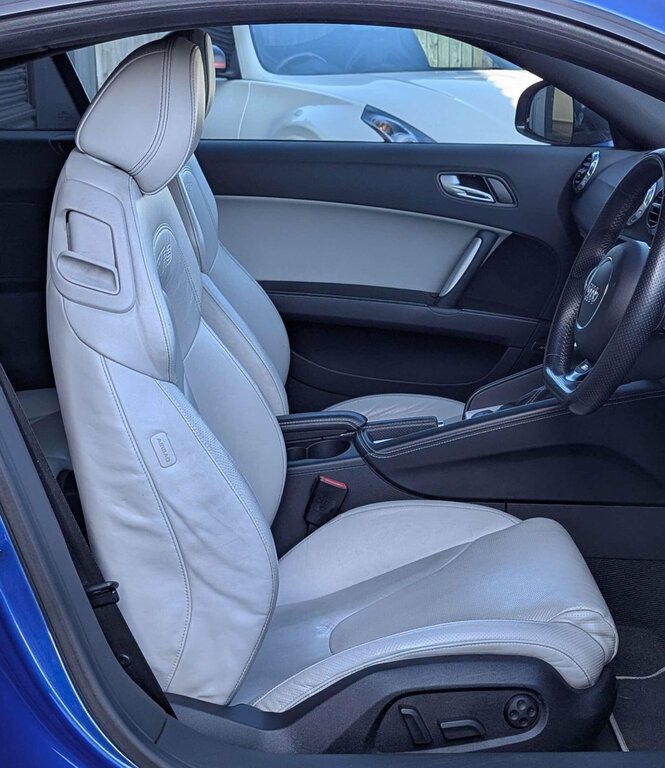 Audi TT RS Convertible Black #16
