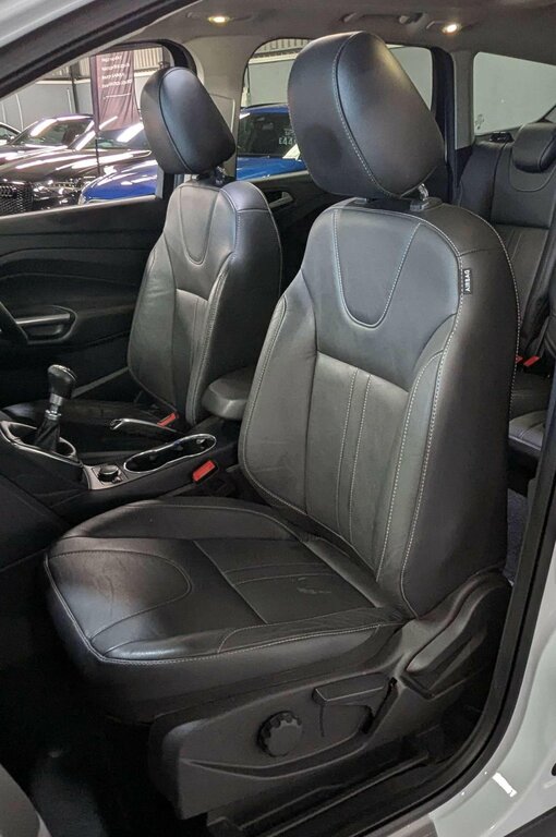 Ford Kuga White #19