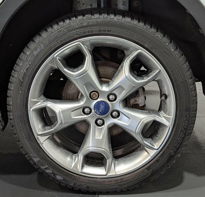 Ford Kuga White #37