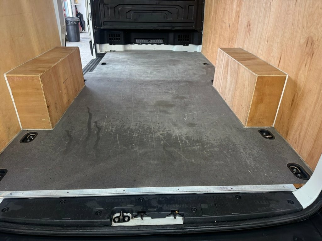 Volkswagen Crafter 2L Trendline White #4