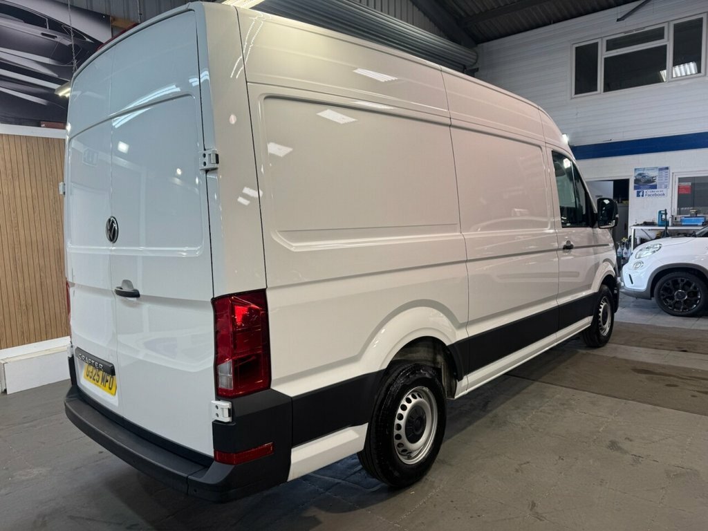 Volkswagen Crafter 2L Commerce GJ25MFO White #5