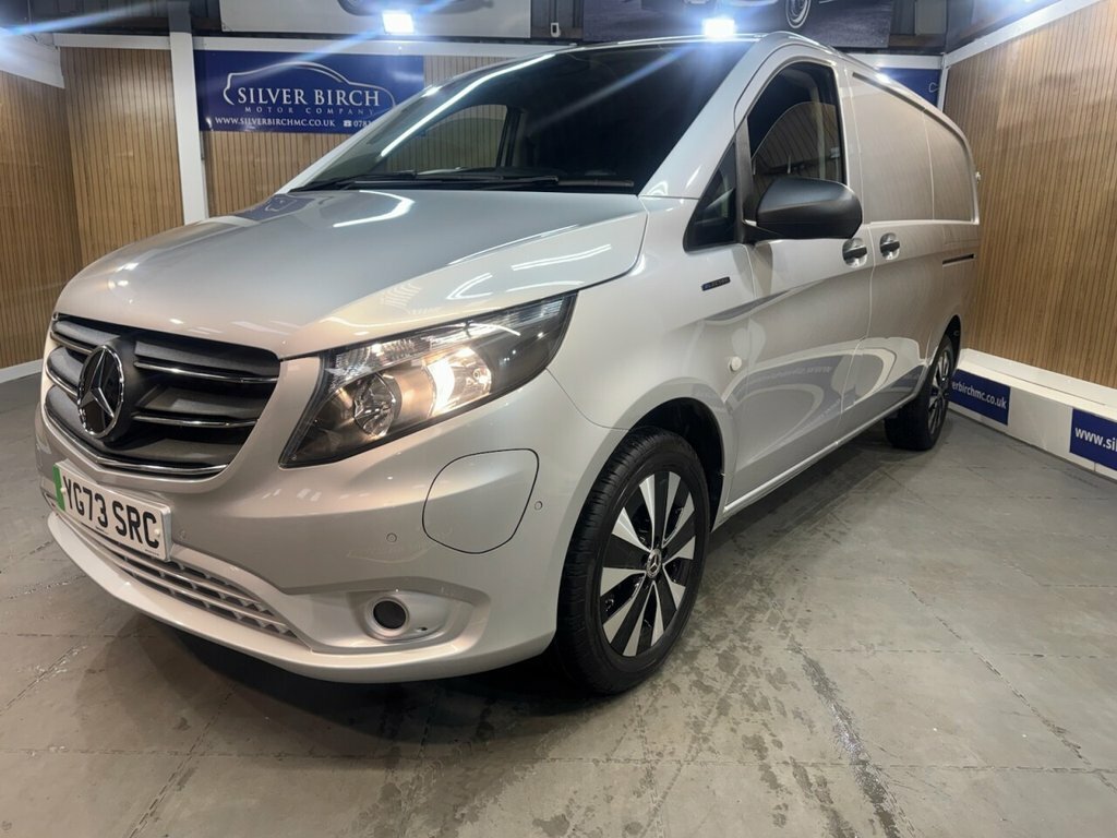 Mercedes-Benz eVito 100Kwh Premium Tourer Double Cab Silver #21