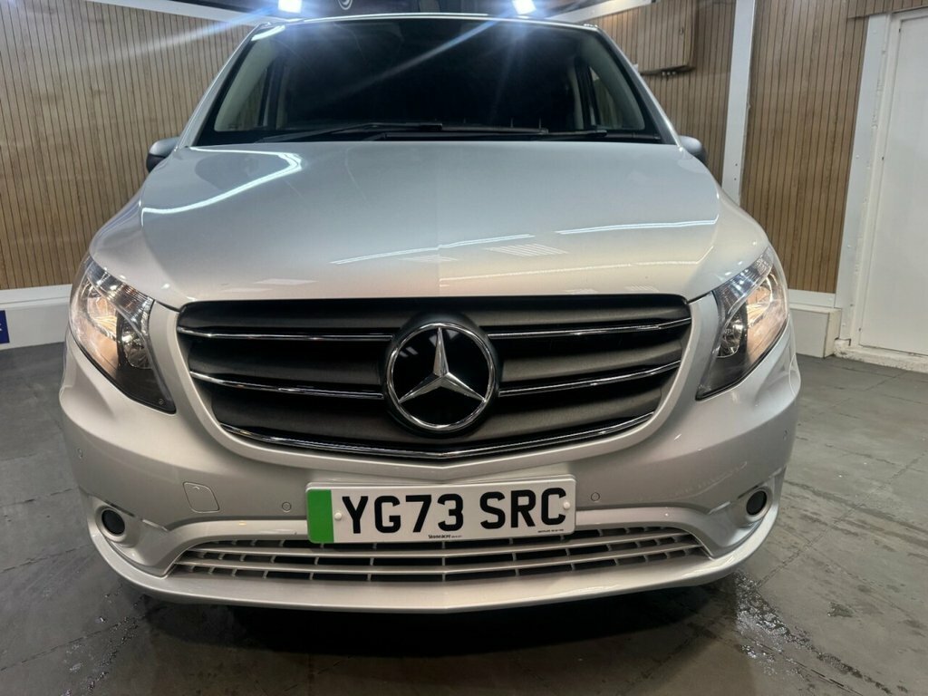 Mercedes-Benz eVito 100Kwh Premium Tourer Double Cab Silver #24