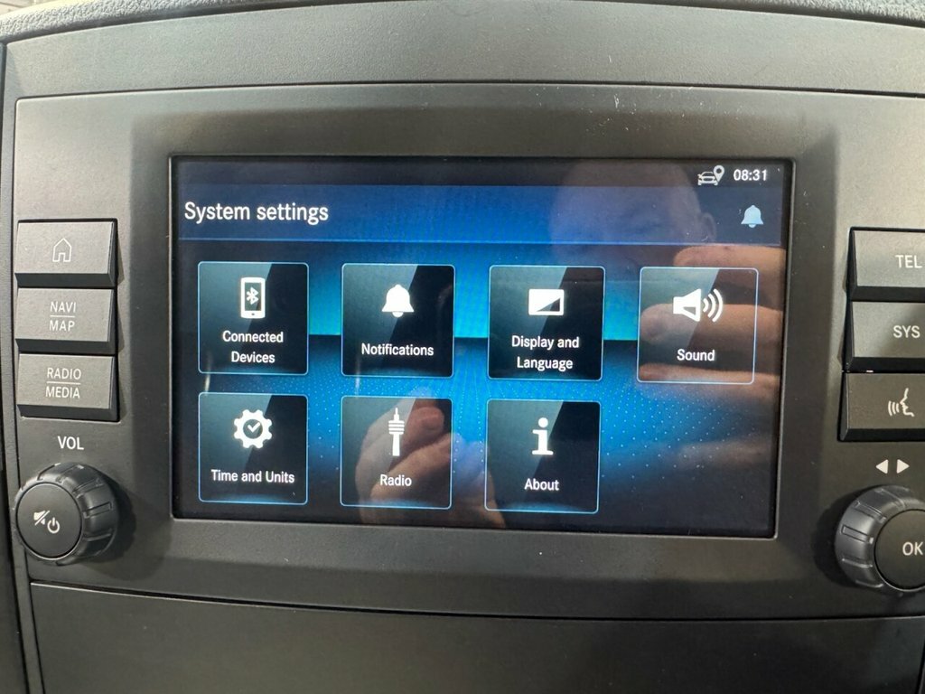 Mercedes-Benz eVito 100Kwh Premium Tourer Double Cab Silver #35
