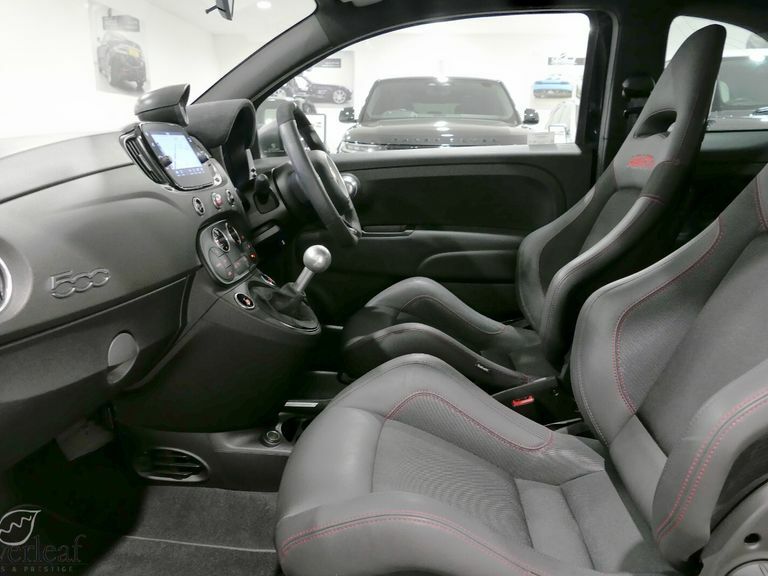 Abarth 695 2024 24 Abarth 695 1.4 T-jet 180 Competizione Black #5