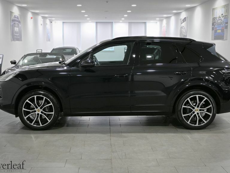 Porsche Cayenne 2019 19 Porsche Cayenne V6 Tiptronic S DG19XFJ Black #4