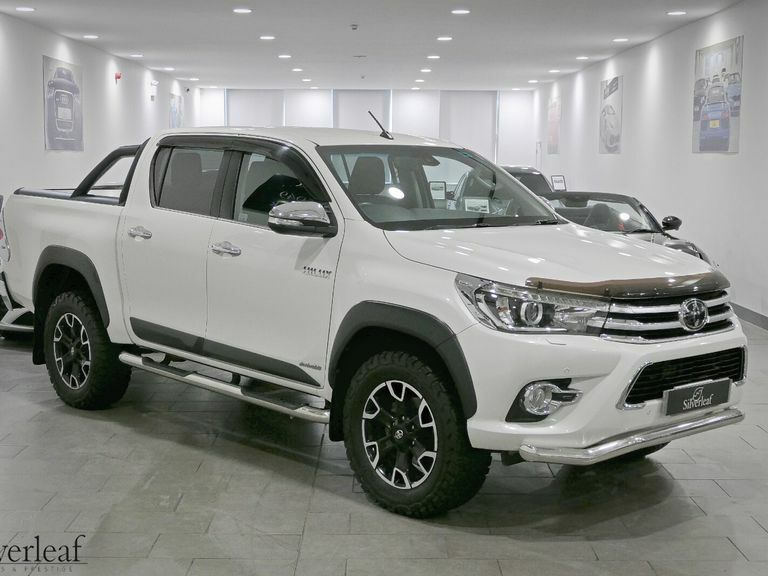 Toyota HILUX 2017 17 Toyota Hilux Invincible X Dcab Pick Up 2. 