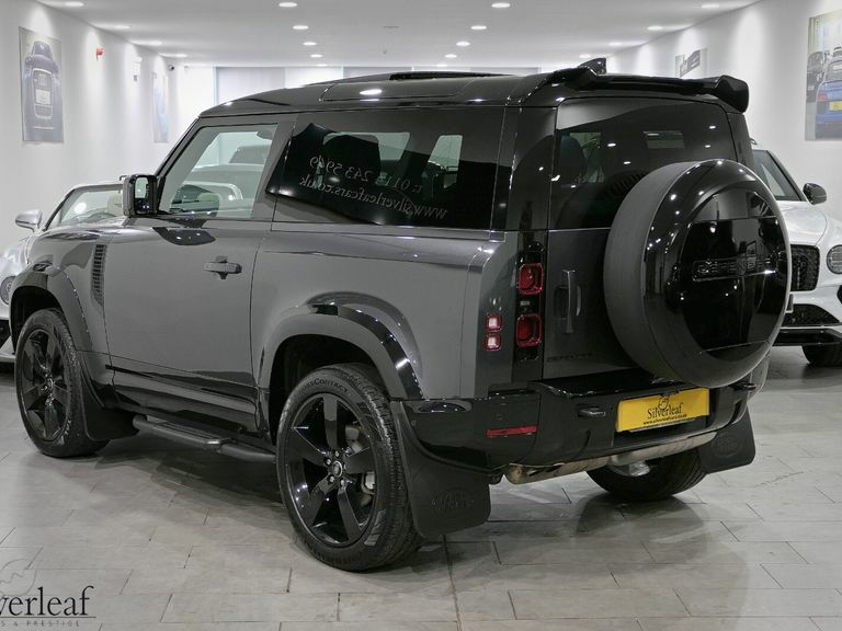 Land Rover Defender 90 2024 74 Land Rover Defender 90 D250 X-dynamic Hse EY74OKK Grey #2